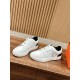 Skateboard shoes