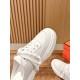 H lace up slippers