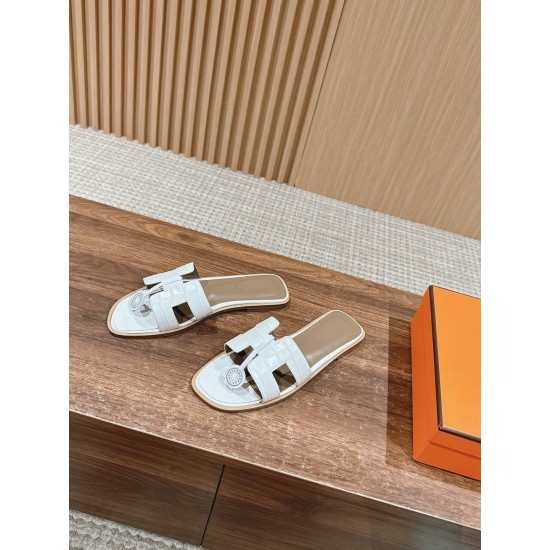 H slippers