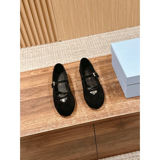 Nude shoes