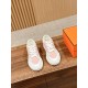 Skateboard shoes