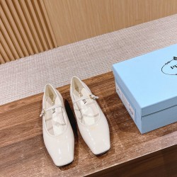 Nude shoes
