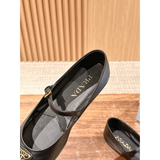Nude shoes