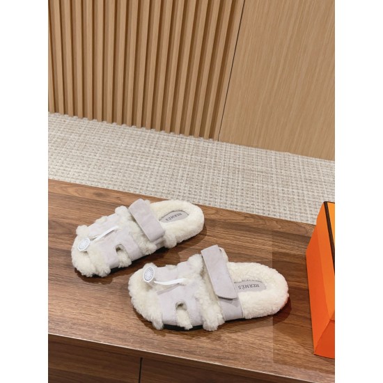  Cake Hair Slippers