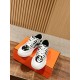Skateboard shoes