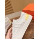 Skateboard shoes