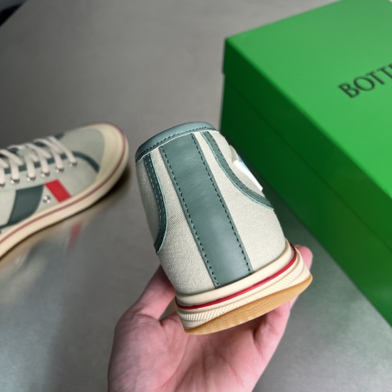 canvas shoe