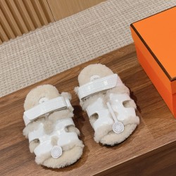  Cake Hair Slippers