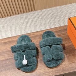  Cake Hair Slippers