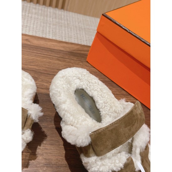  Cake Hair Slippers