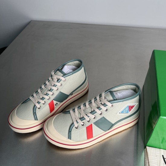 canvas shoe