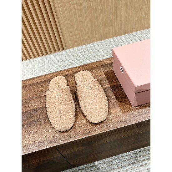 slippers