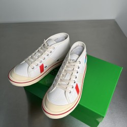 canvas shoe