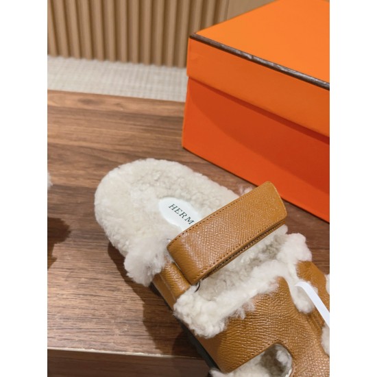  Cake Hair Slippers