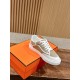 Skateboard shoes