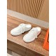 H lace up slippers