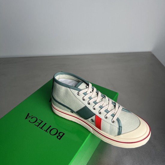 canvas shoe