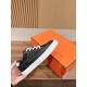 Skateboard shoes
