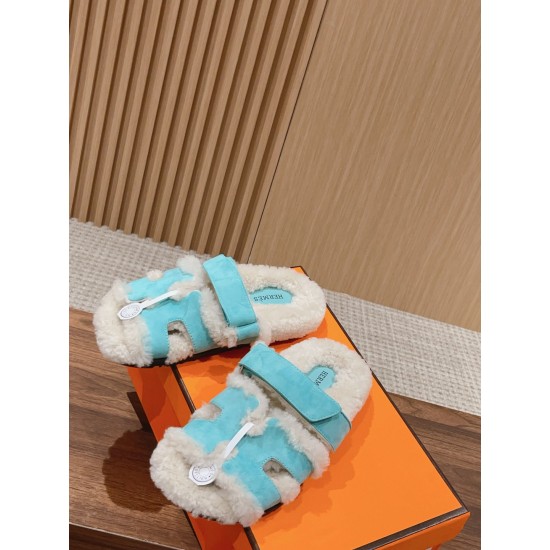  Cake Hair Slippers