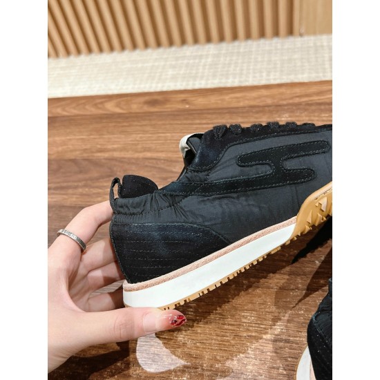 De Xun Shoes
