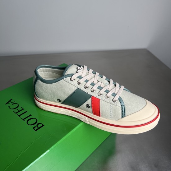 canvas shoe