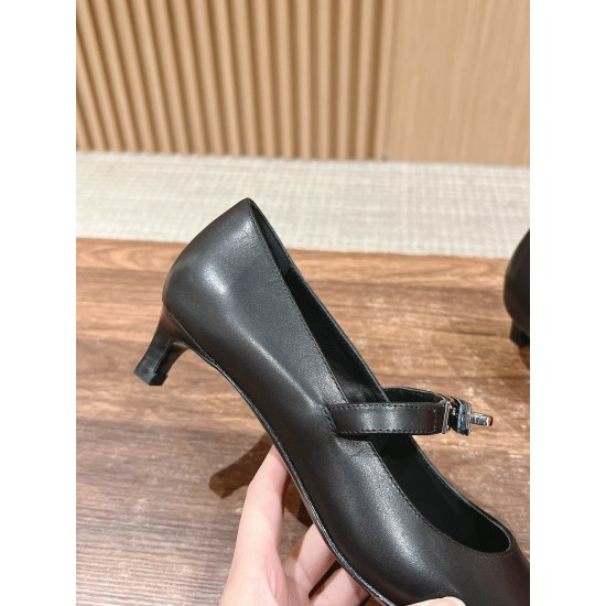 De Xun Shoes