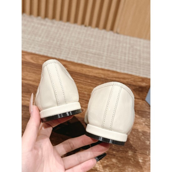Nude shoes