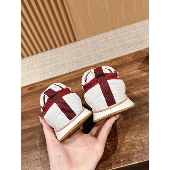De Xun Shoes
