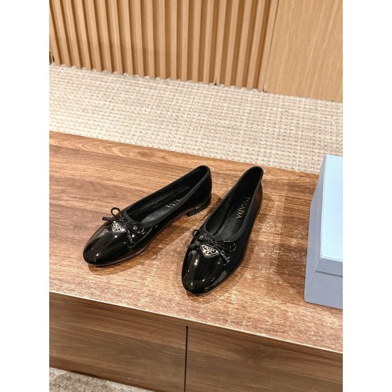 Nude shoes
