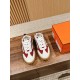 De Xun Shoes