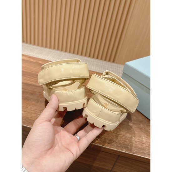 sandal