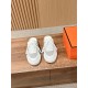 H lace up slippers