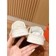 H lace up slippers