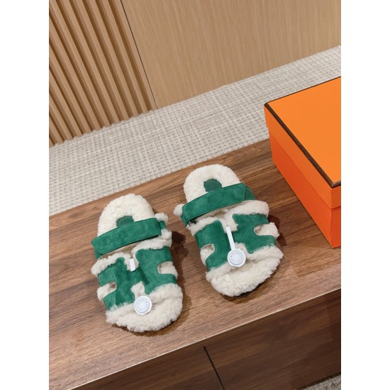  Cake Hair Slippers