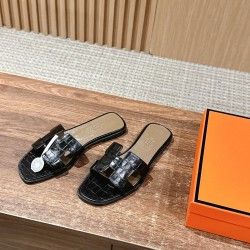 H slippers