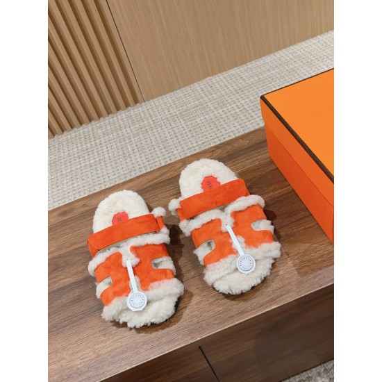  Cake Hair Slippers