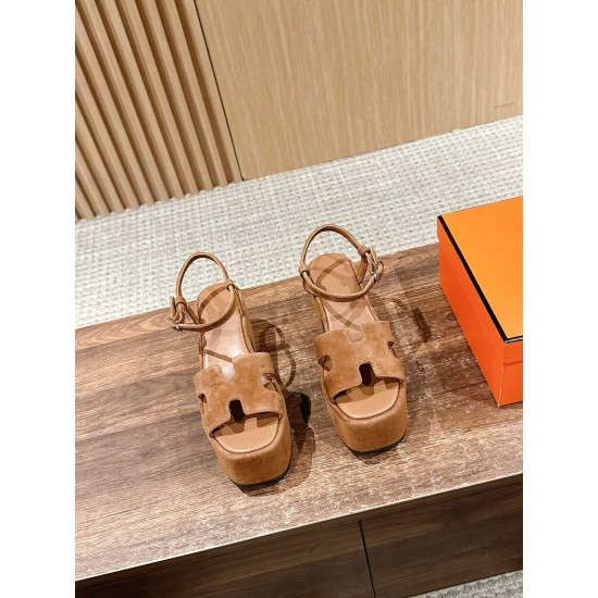 H Sandals