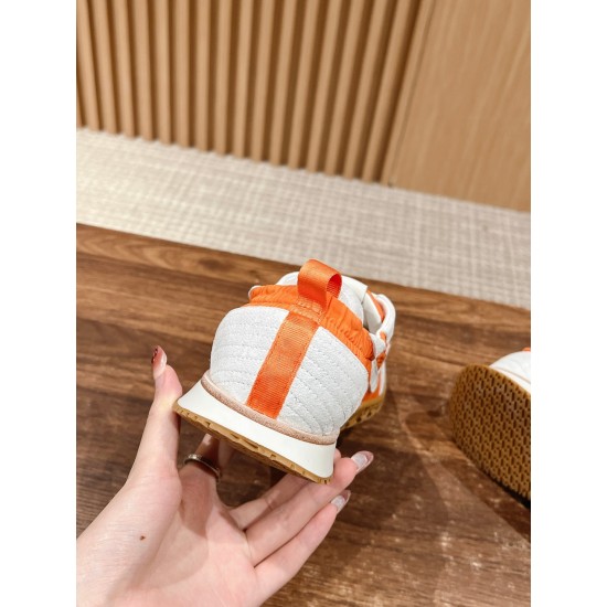 De Xun Shoes