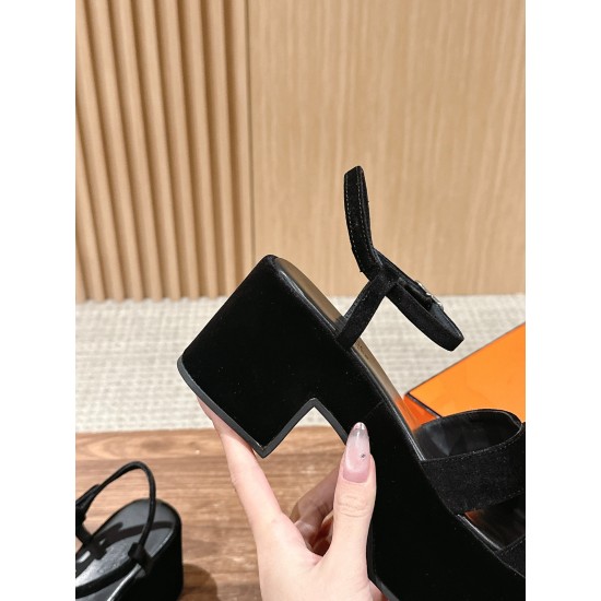 H Sandals