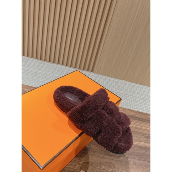  Cake Hair Slippers