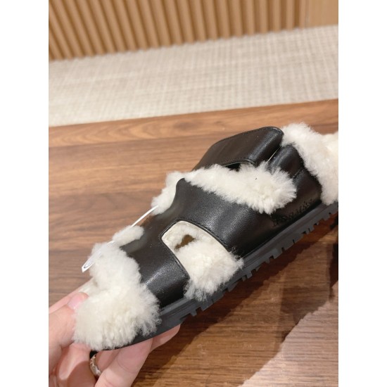  Cake Hair Slippers