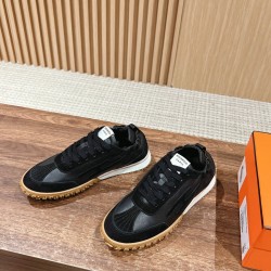 De Xun Shoes