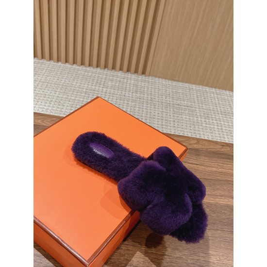 Plush slippers