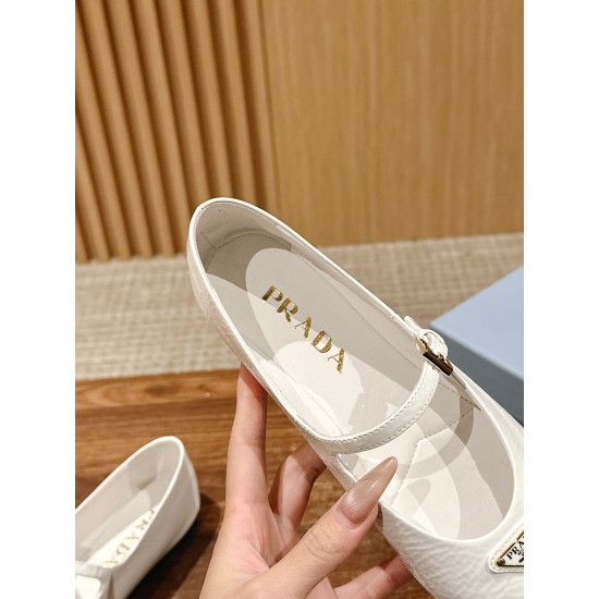 Nude shoes