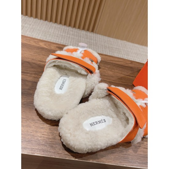  Cake Hair Slippers