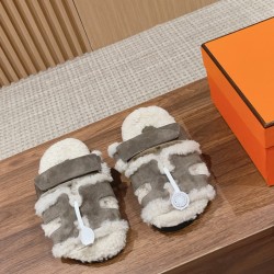  Cake Hair Slippers