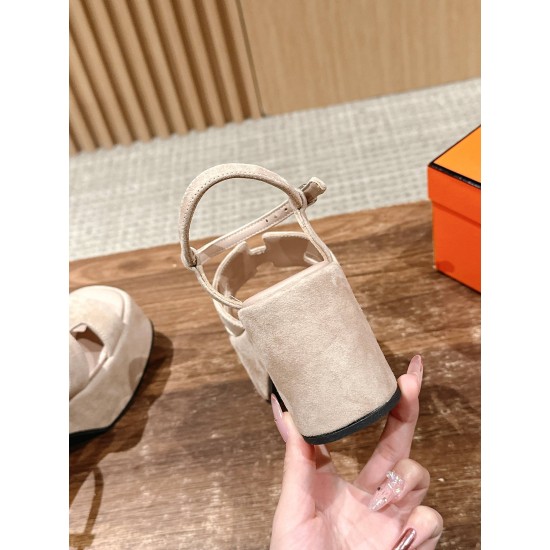 H Sandals