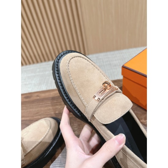 De Xun Shoes