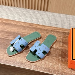 H slippers