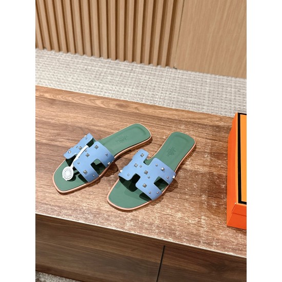 H slippers